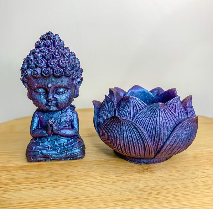 Bouddha et son lotus - reflets bleu/violet