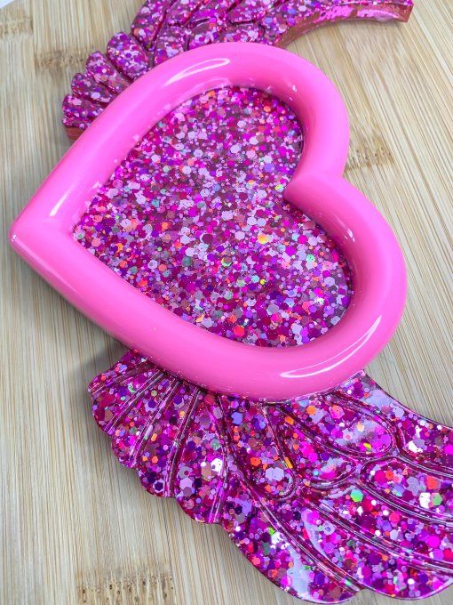 Vide-poches cœur ailés rose et paillettes assorties 