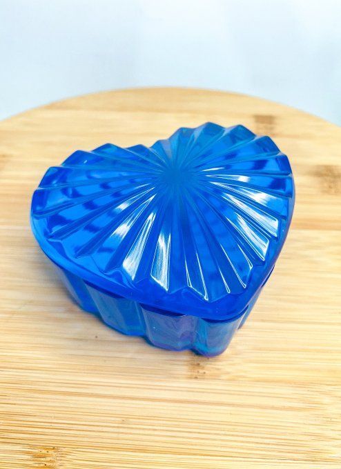 Boîte cœur striée bleue roi