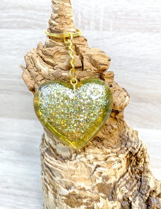 Porte-clés gros cœur jaune et paillettes or