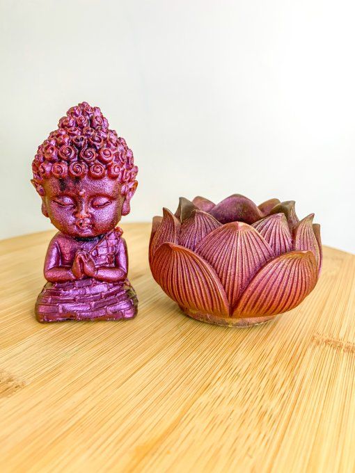 Bouddha et son lotus - reflets rose/violet/or