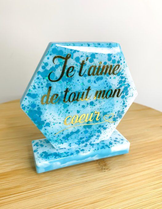 Petit hexagone sur socle bleu marbré et paillettes 