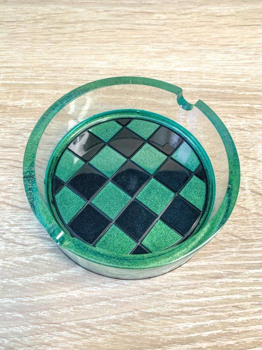 Cendrier rond damier vert et noir aux bordures translucides