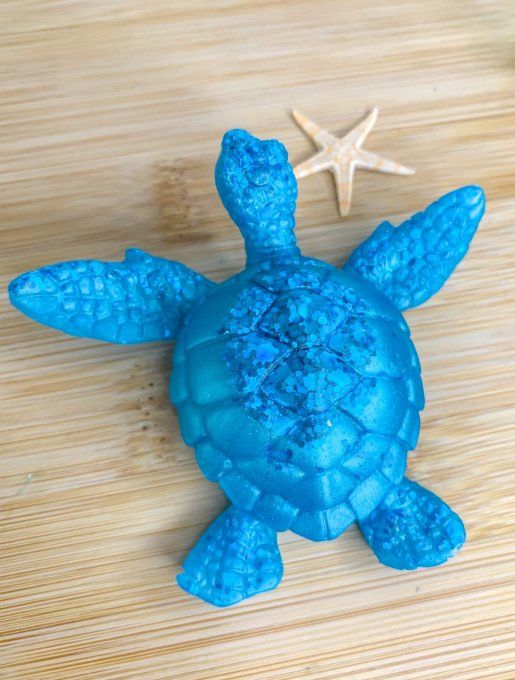 Tortue bleue métallisée et paillettes assorties 
