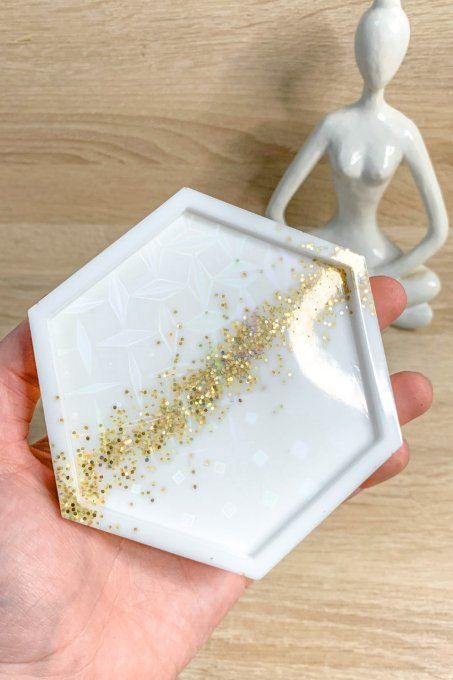 Vide-poches hexagonale holographique blanc et or
